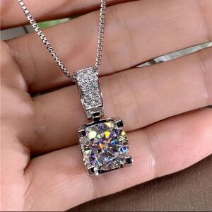 Beautiful Brilliant Cut Solitaire CZ Diamond necklace